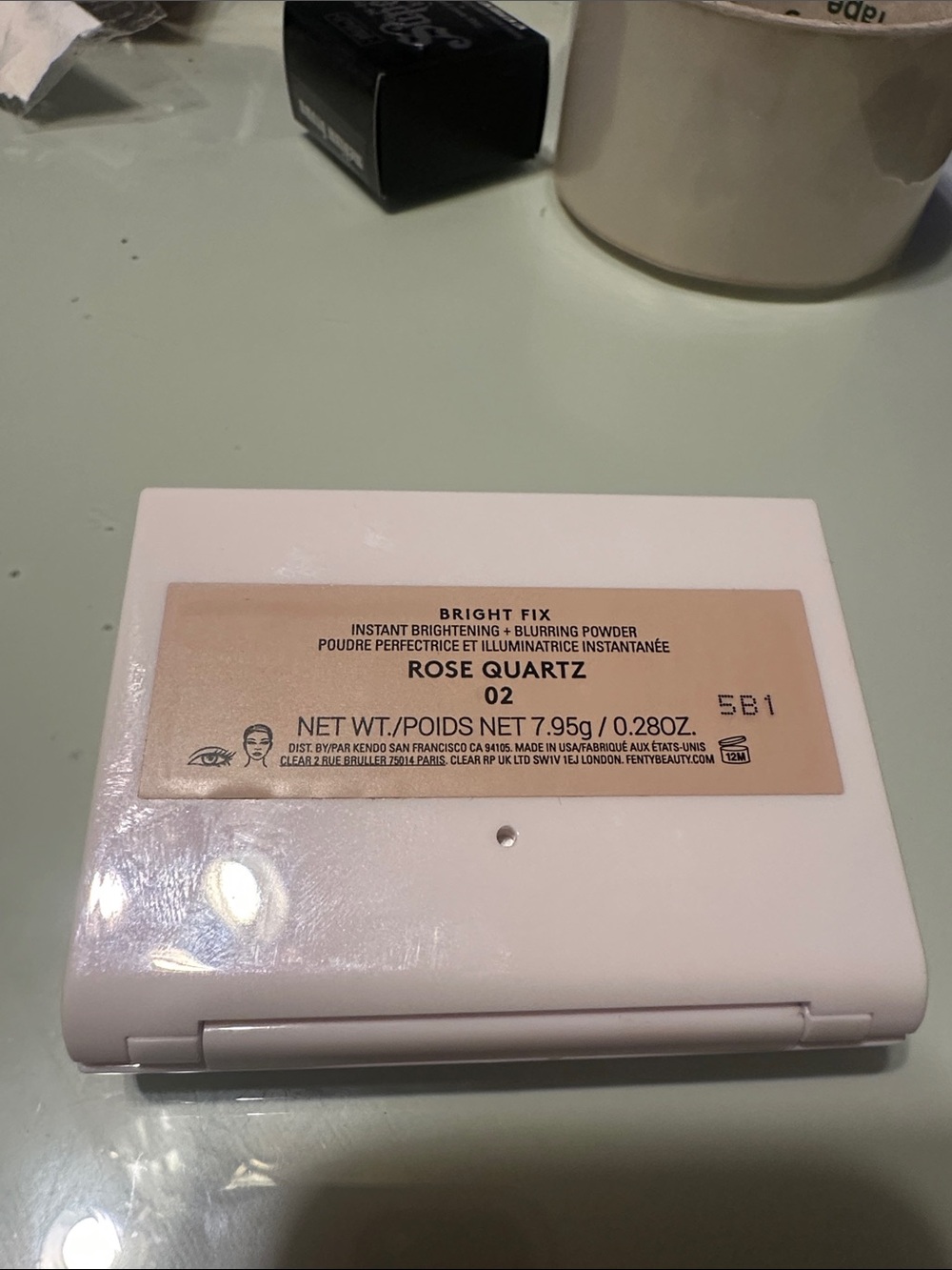 Fenty Beauty Bright Fix Powder Rose Quartz 02 Compact